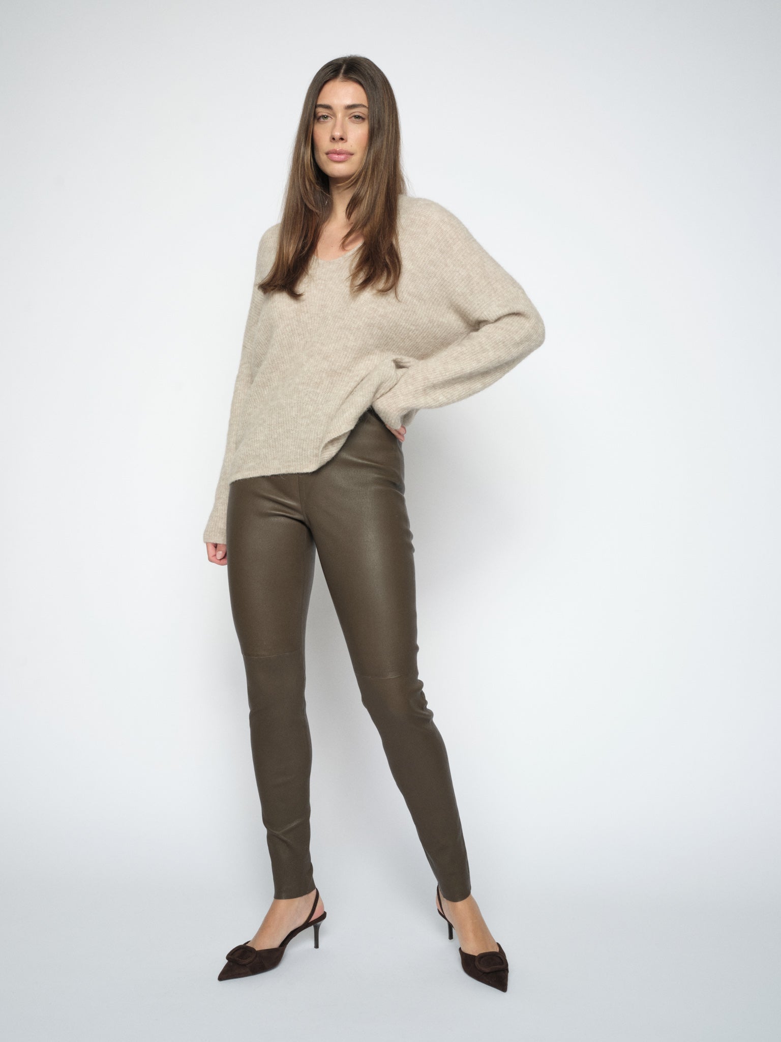 Modelshot / Slate Black / Detail